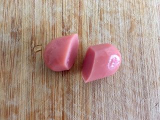 22、沙拉花束,小的宝宝肠在中心位置倾斜切开