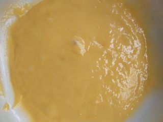 4、盒子蛋糕(海绵蛋糕),面粉筛入后搅拌