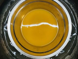 11、零失败魔法蛋糕,直到完全融化再取出晾凉。