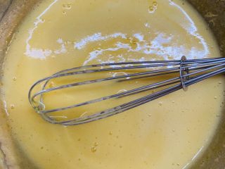 17、零失败魔法蛋糕,知道微微发白的状态就可以了。