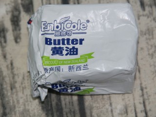 6、面包糠烤土司,黄油