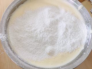 10、枸杞蛋糕,分两到三次。