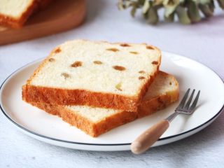 12、葡萄干吐司,味道不错，炒鸡柔软；