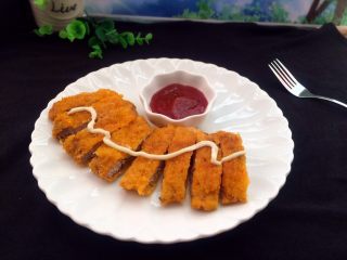 20、香酥黄金炸猪排,不管是沾着沙拉酱还是番茄酱都很不错！