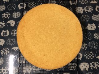 25、十寸戚风蛋糕(不开裂),脱模