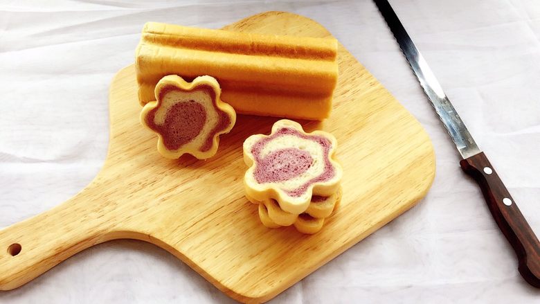 紫薯原味拼色梅花吐司中种法