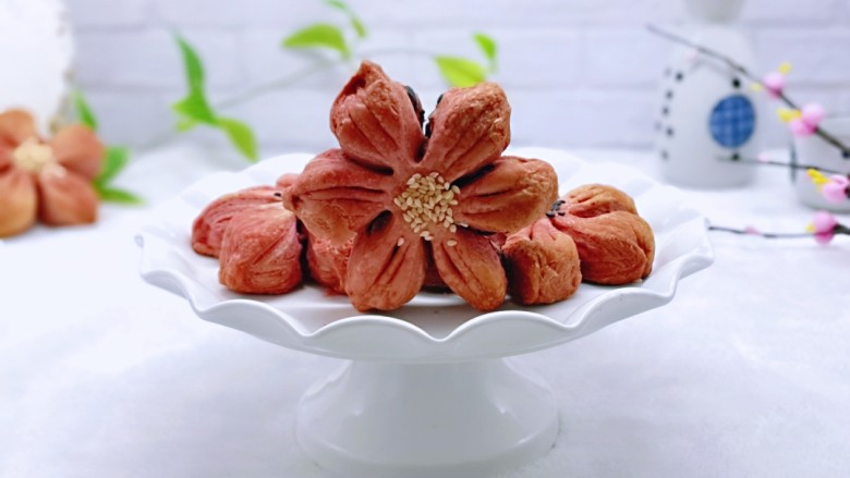 中式甜点蜜豆桃花酥