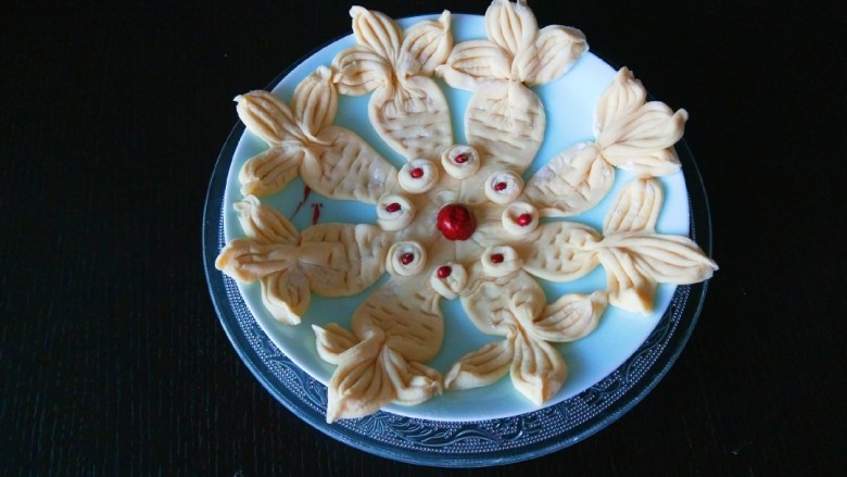 新文美食小鱼蒸饼