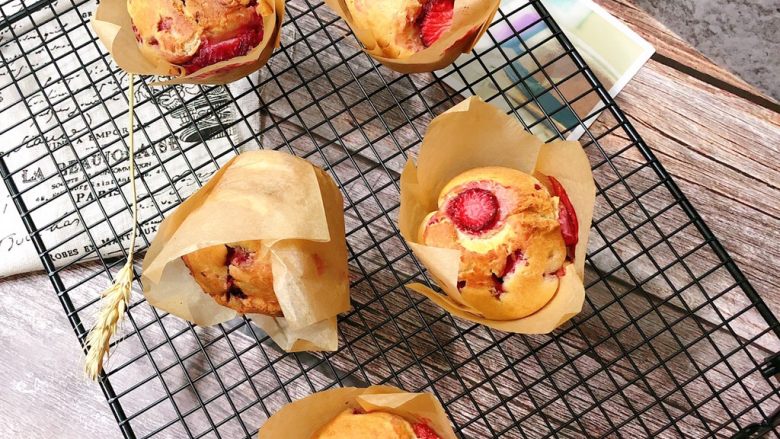 淡奶油草莓玛芬