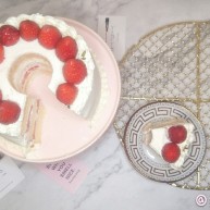 奶油草莓海绵蛋糕