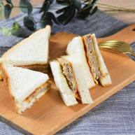 鸡蛋牛肉三明治