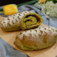 抹茶凤梨全麦面包