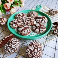 巧克力裂纹曲奇饼干