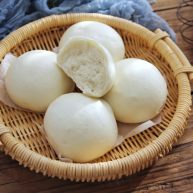 松软奶香白馒头