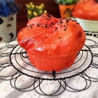 吃掉一朵花红丝绒花儿面包