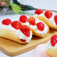火爆Ins的StrawberryOmelet草莓抱抱卷