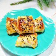 手抓饼版火腿肉松酥