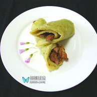 芹菜薄饼卷肉丝