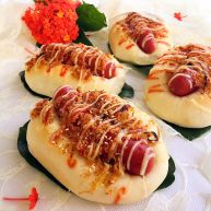 肉松热狗面包