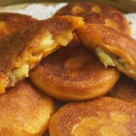 一根香蕉一碗糯米粉一块地瓜就能做出美味的红薯香蕉糯米饼