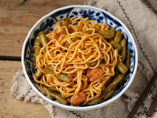 12、豆角焖面,一道美味的豆角焖面就做好了！