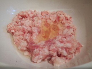 7、豆腐肉丸子,加一个蛋清