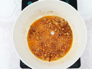 8、杂酱面,适量盐