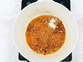 9、杂酱面,适量鸡精