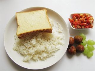 1、章鱼和宝宝出游记,准备好所需要的食材