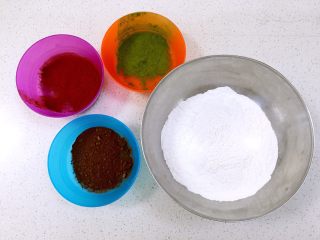 1、小鸡闹元宵,准备所需材料