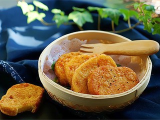 12、黄金香辣脆饼,搭配米粥，早餐美美的享受吧