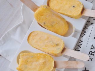 13、百香果芒果雪糕,可以脱模了~