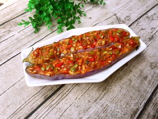16、意式肉酱烤茄子,烘烤完成后的茄子出炉了