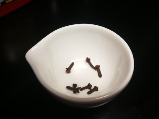 5、厨房神器之___飘香红油,丁香七个