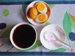 12、艾叶煮鸡蛋，扫净人体恶寒,吃下去整个人都暖了。