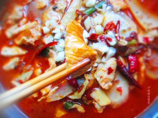 21、水煮肉片,水煮肉片香喷喷,火辣辣,吃米饭配香辣水煮肉片可真过瘾!