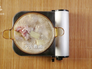 7、清热解毒去燥火，夏季消暑煲汤必备,大火煮沸