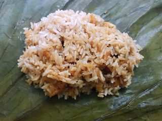 18、荷香糯米鸡,上面再盖上一层糯米饭