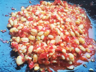 10、酱黄豆,小火翻炒均匀，