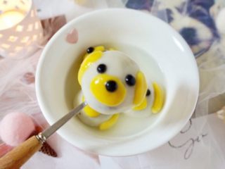 19、小萌狗黑芝麻汤圆,舍不得吃哦~