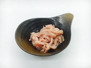 3、丝瓜煮干丝,主要食材：肉丝
