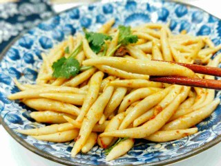 13、凉拌莜面鱼鱼,近看，诱惑吗？嚼劲十足～