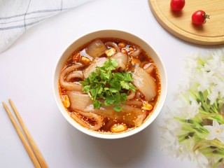 14、酸辣宽粉,酸辣宽粉做好啦！