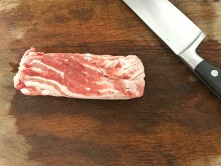 8、早餐+咸味春卷,五花肉切丝，