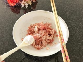 14、早餐+咸味春卷,少许玉米淀粉，