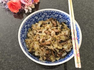 28、早餐+咸味春卷,装碗备用，