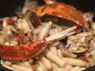 17、梭子蟹炒年糕,至年糕变软