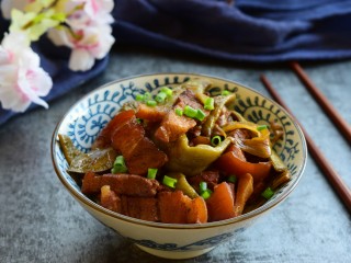 15、无肉不欢+红烧肉炖豆角,成品图