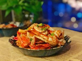 22、梭子蟹炒年糕,取掉蟹壳再来一张