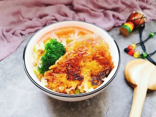 12、腊肠煲仔饭,腊肠煲仔饭做好了,开吃吧!